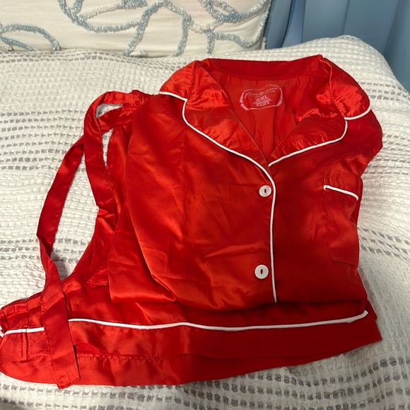 Red Pj Set - Picture 1 of 3